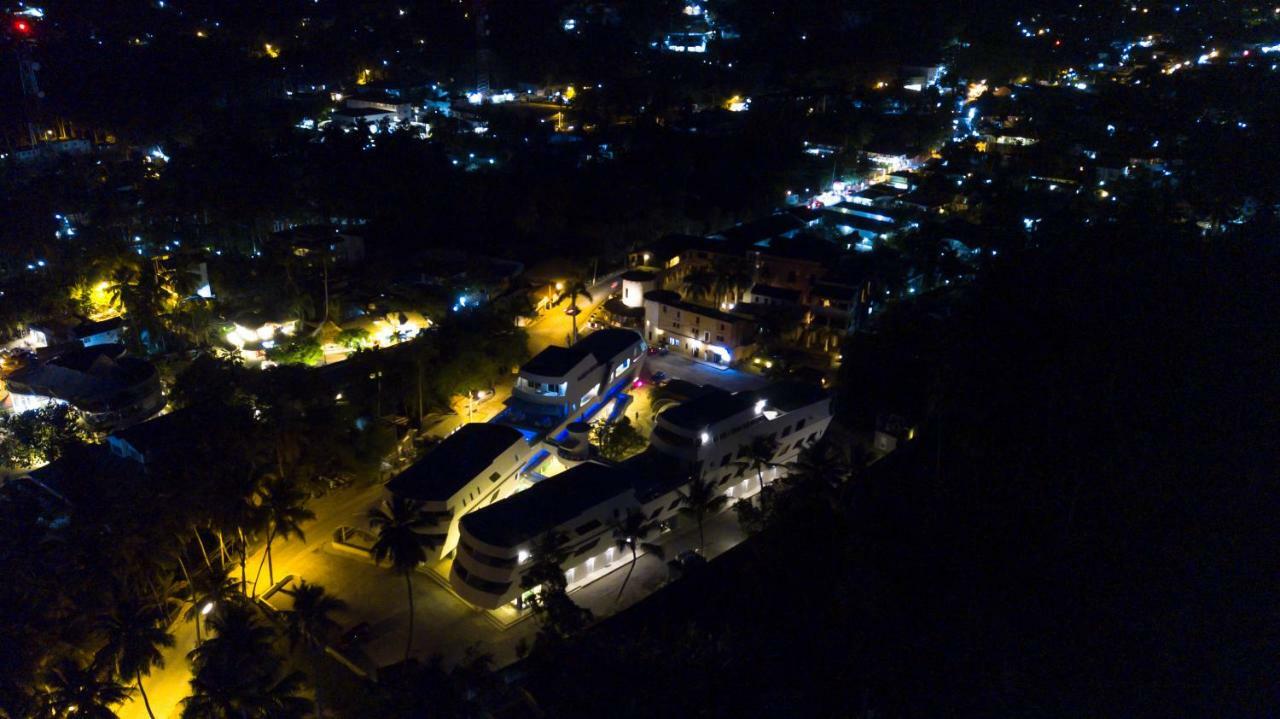 Puerto Plaza ラス・テレナス エクステリア 写真